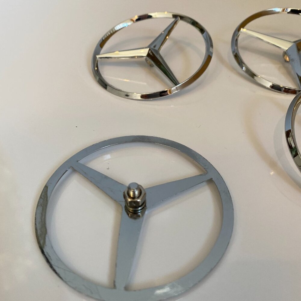 Mercedes Benz Emblems - Picture 3 of 10